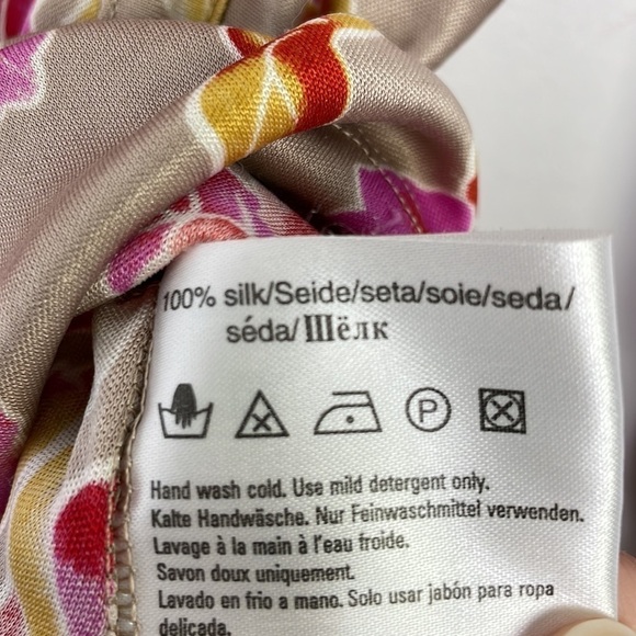 Y2K Hugo Boss 100% silk floral puff shoulder top - Picture 7 of 10